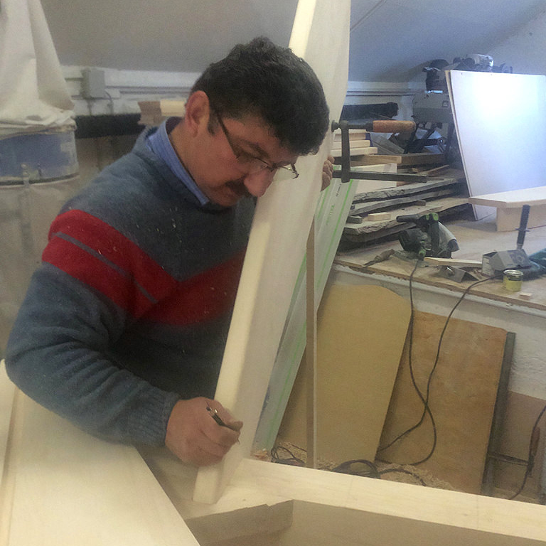 Präzise Arbeit bei der Tischlerei Fatih